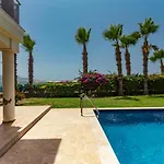 Willa Sunset Beach Club Aqua Lettings Starfish 4